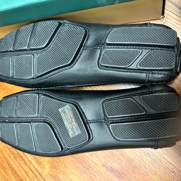 Clarks Size 9.5 Mansell Loafer (brown/tan available). New, never worn. - Picture 4 of 9